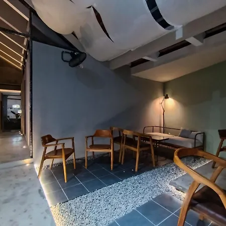 Fx Stay & Coffee Yogyakarta Exterior photo